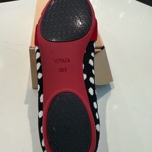 VIVAIA Women's Black and White Polka Dot Flats